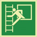 Notausstieg mit Fluchtleiter, links (E016), nachleuchtend